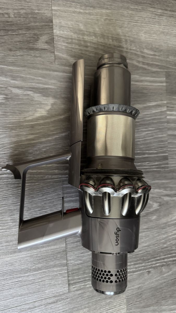 Dyson Aspirapolveri & Accessori: Pièces dyson v11 – Difettoso da Genève venduto da Syb.I