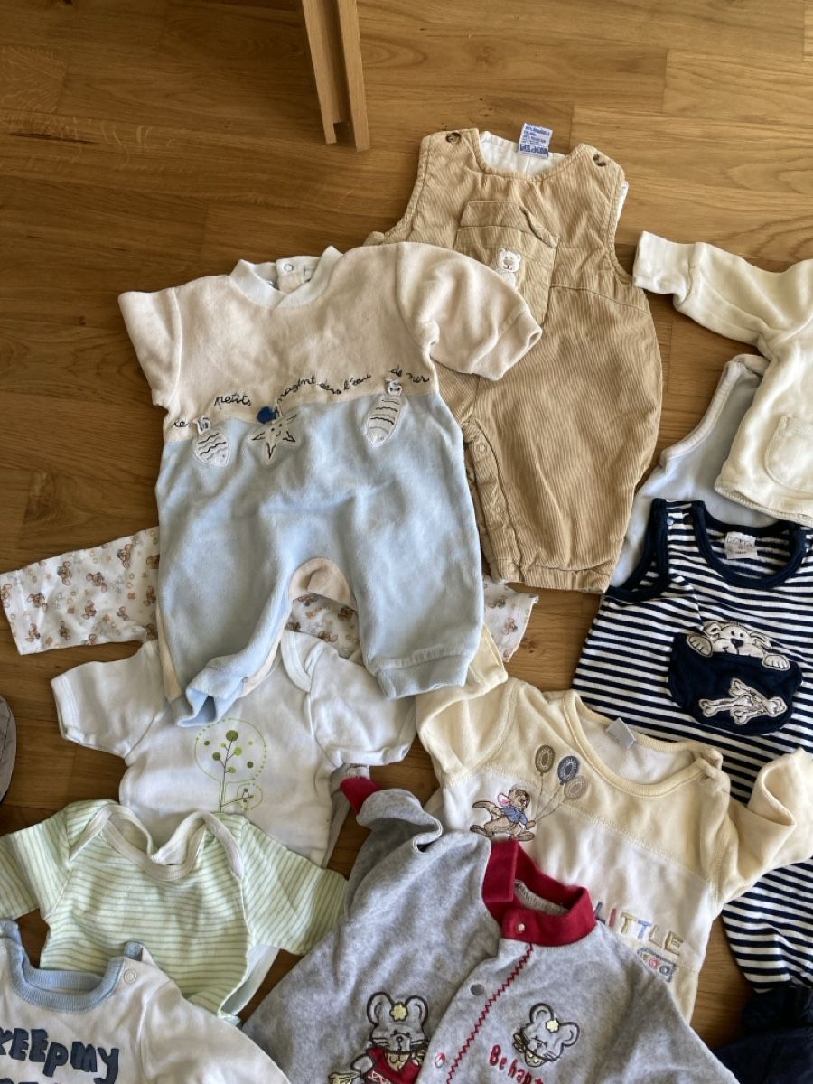 Lotti & Set di vestiti: Baby Kleiderpaket Gr. 50/56 – Usato da Staad SG venduto da gab_7dr9 6