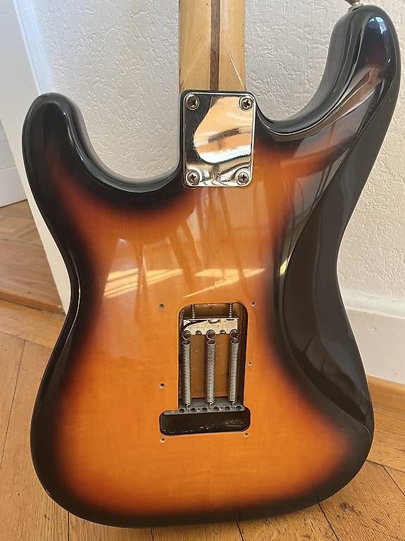 Strumenti musicali: Fender Stratocaster made in Mexico 1994 – Usato da Prilly venduto da iso_8vcz 3