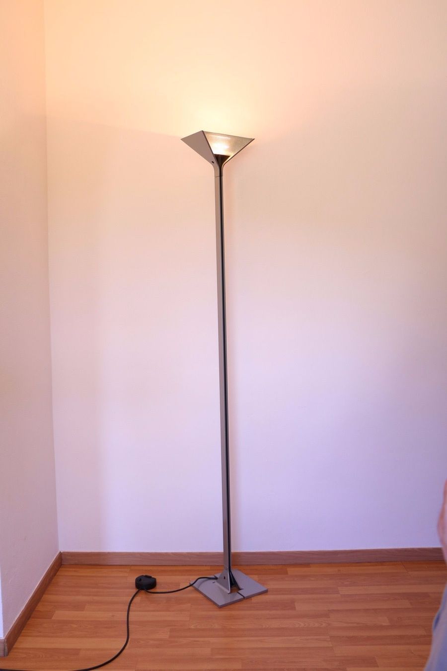 Flos Lampade: Papillona Tobia Scarpa Flos 1970 – Usato da Fescoggia venduto da AmazingDesignObjects 1