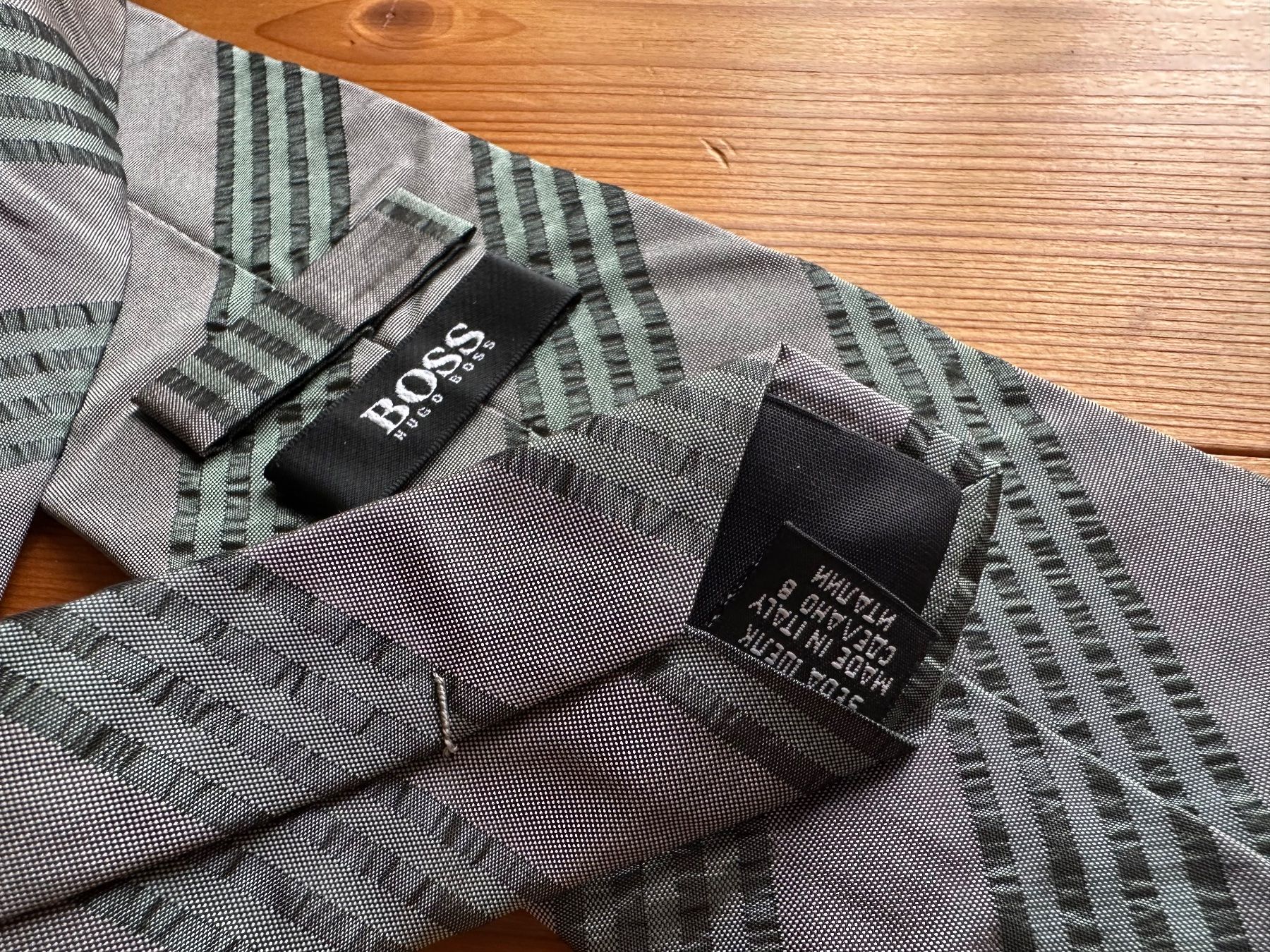 Hugo Boss Cravatte: HUGO BOSS Krawatte reine Seide – Nuovo (secondo la descrizione) da Gersau venduto da Sidharta7 2