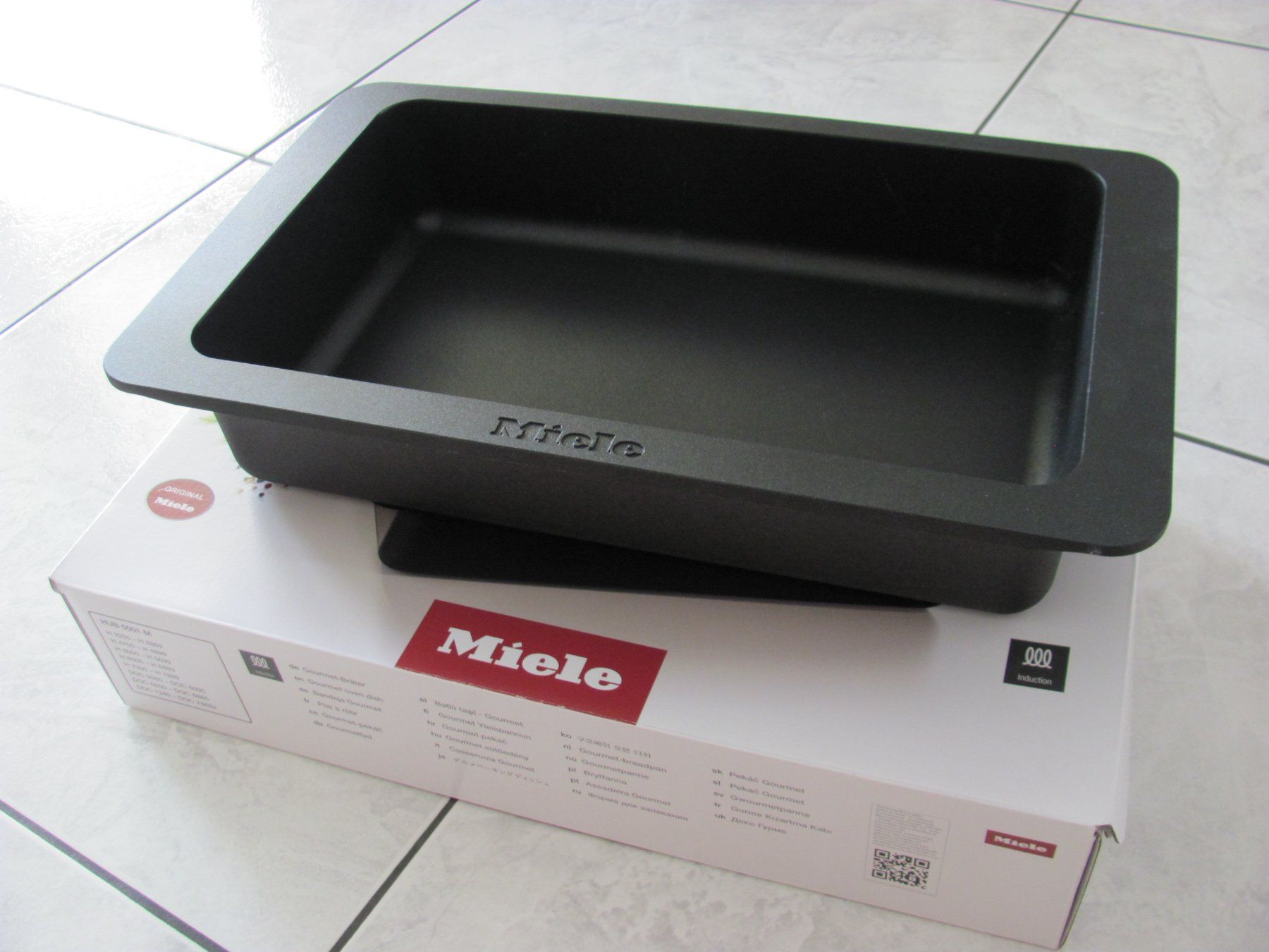 Casseroles: Gourmet-Bräter Miele – Neuf avec emballage d'origine à Emmen par jg132