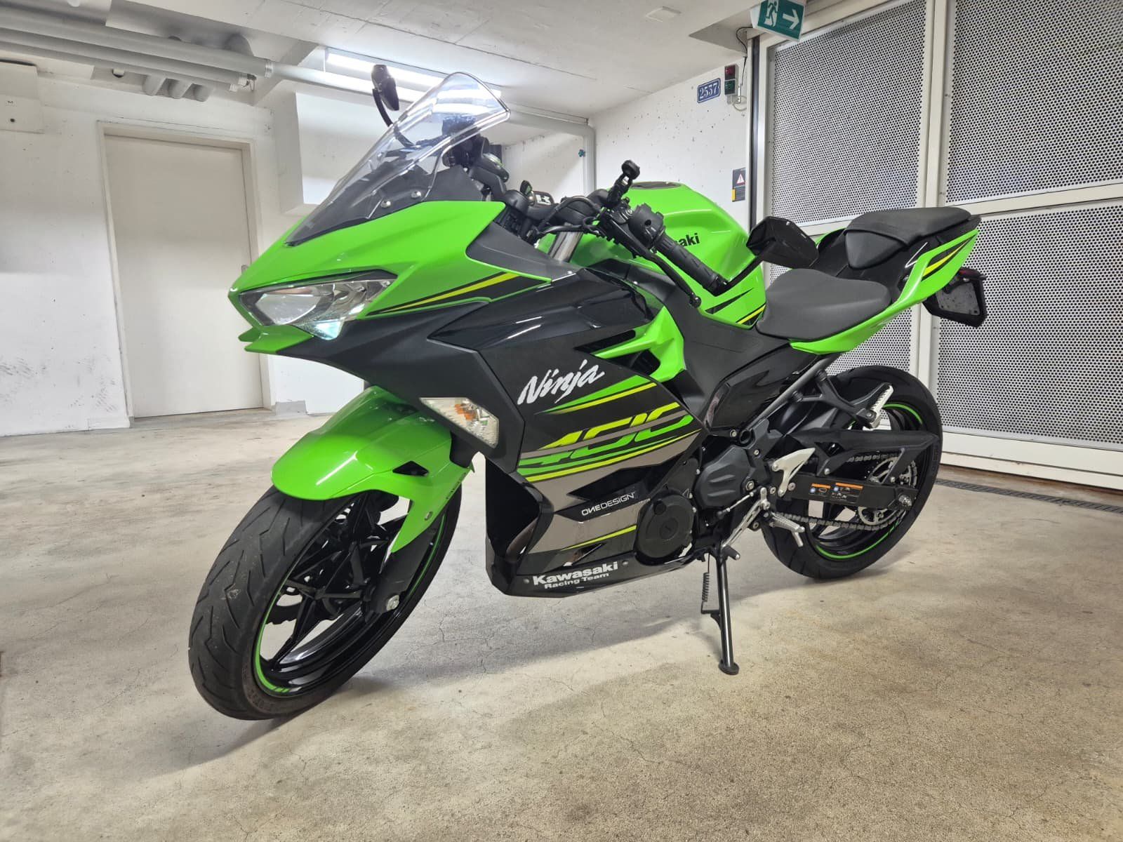 Kawasaki Strada: Kawasaki Ninja 400 ABS – Usato da Egg b. Zürich venduto da eri_7n6v