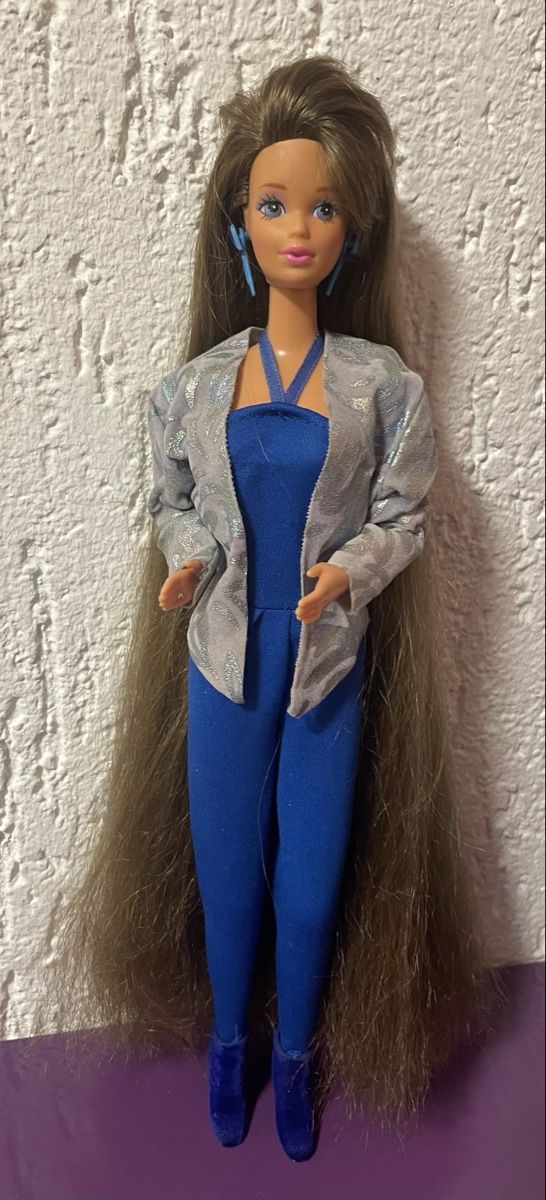 Bambole: Wunderschöne Barbie mit langen Haaren. Sammlerstück. – Usato da Röschenz venduto da Kikis-Brocki