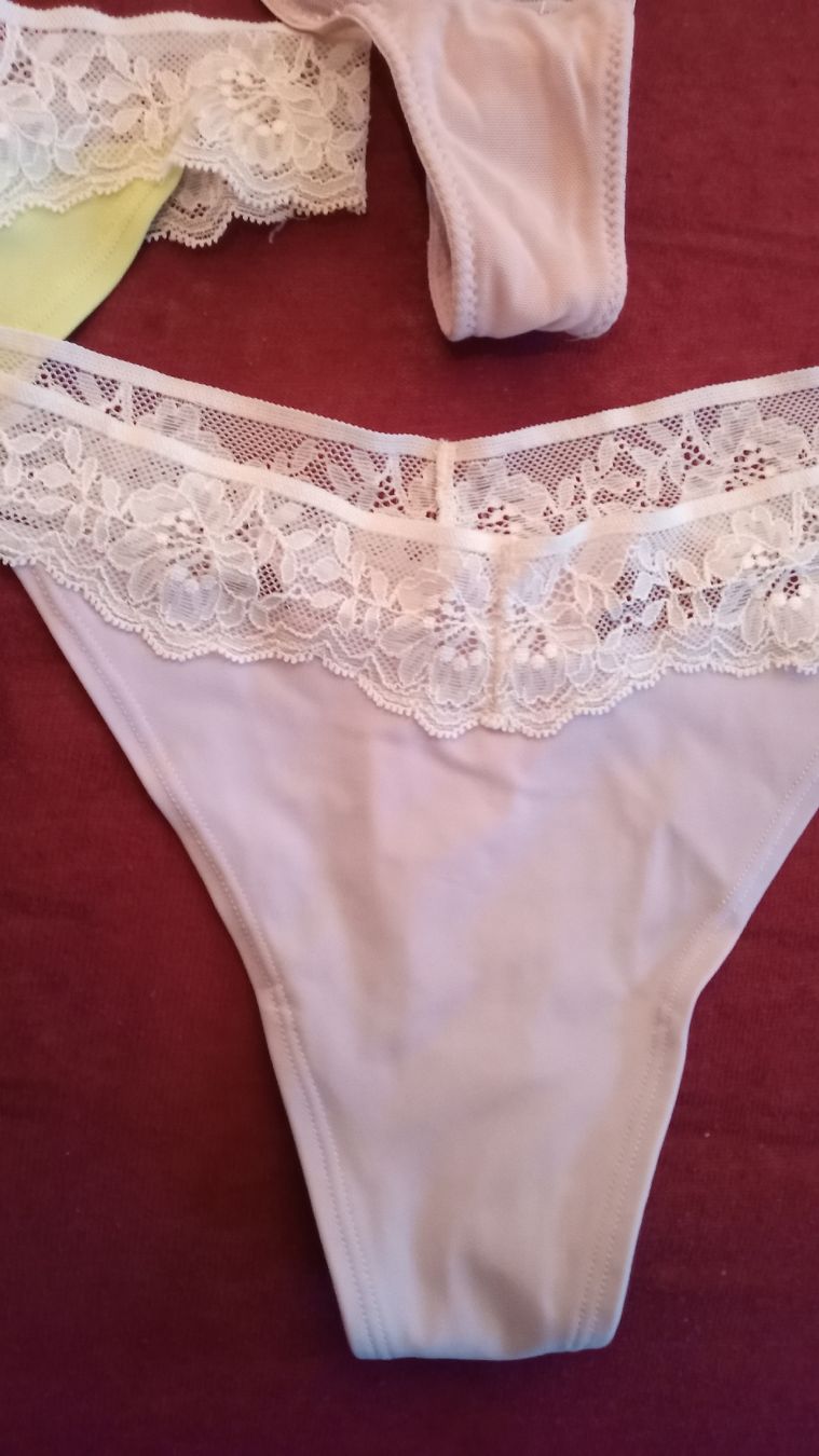 H&M Altra biancheria intima: 3 Strings mit Spitze, Grösse S – Usato da Hettenschwil venduto da Schneuggi2 2