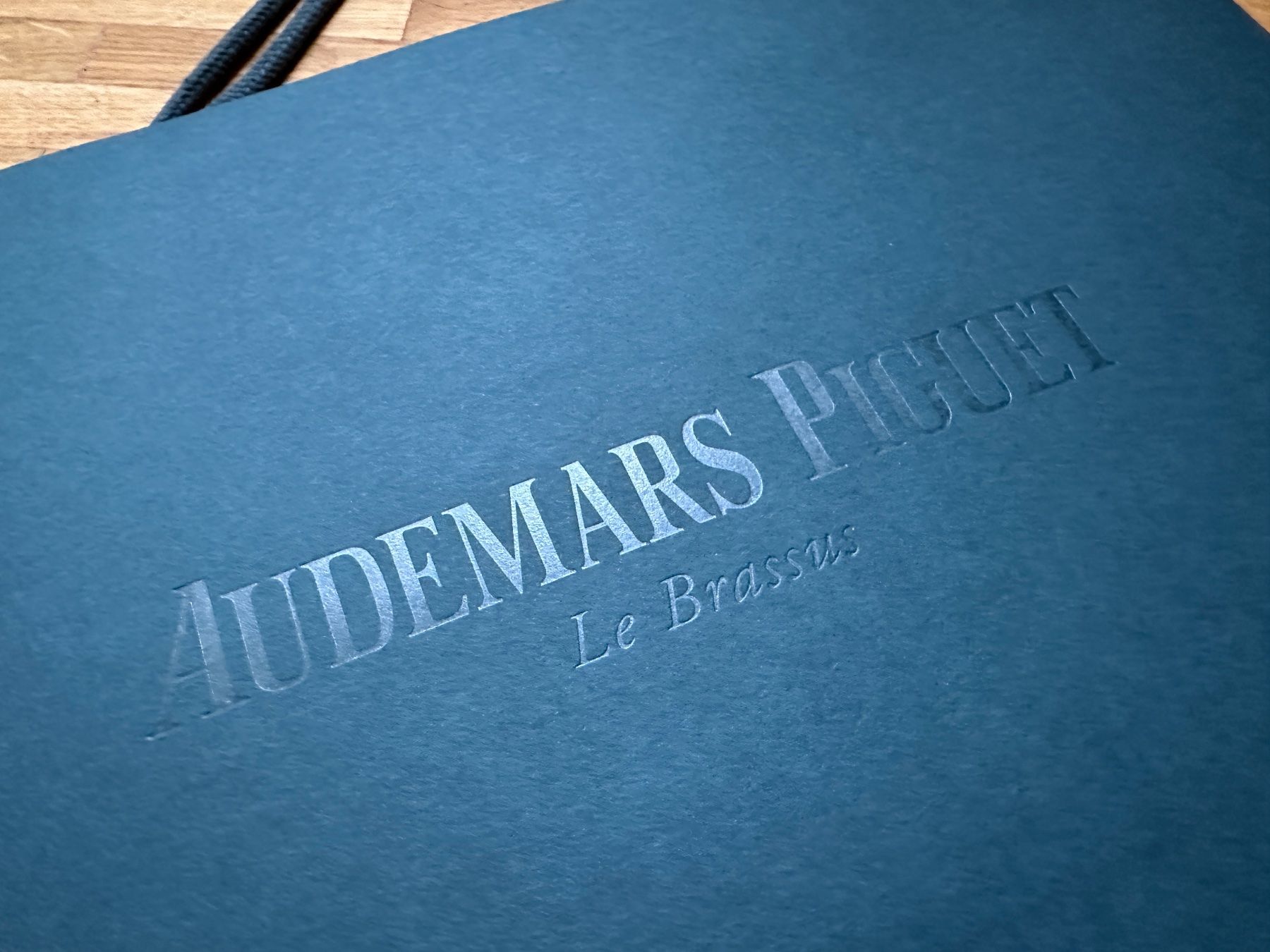 Audemars Piguet Orologi: Audemars Piguet A4 Original Paper Bag – Nuovo (secondo la descrizione) da Matten b. Interlaken venduto da cour13 1
