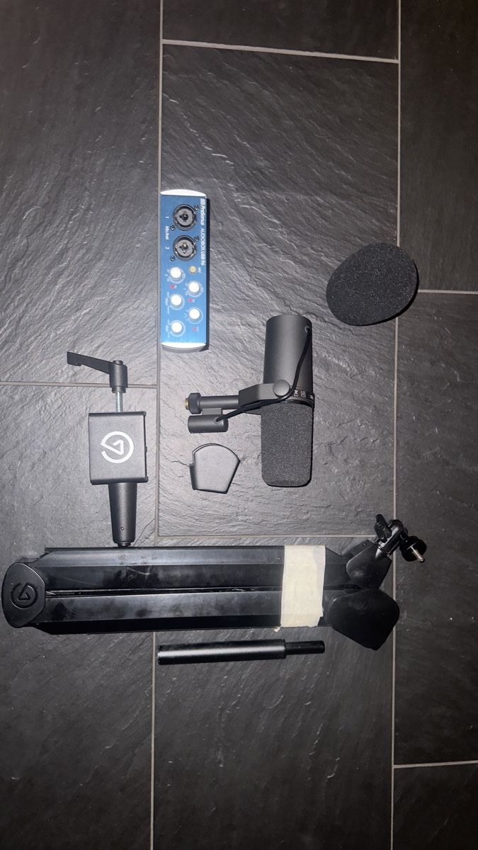 Shure Mikrofone: Shure sm7b bundle – Gebraucht aus Birr von wavymiles