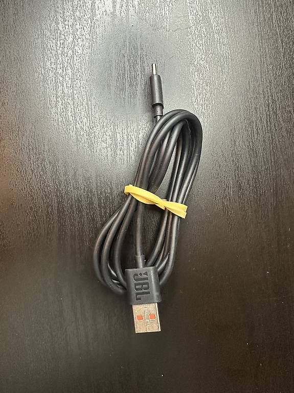 Câbles: JBL USB-A zu USB-C  – D'occasion à Zürich par Pablo_C