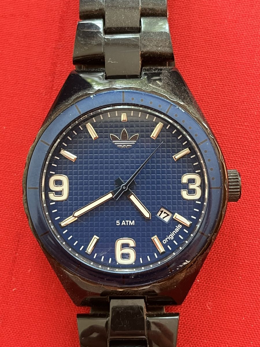 Adidas Montres: Sport Uhr - Adidas – Défectueux à Zürich par ZurichFee