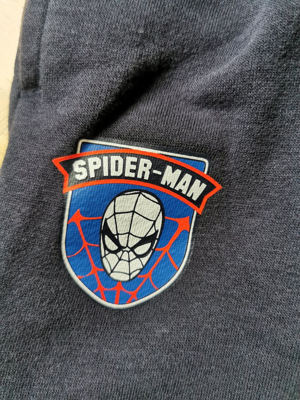 Adidas Pantaloni: Sweathose Adidas Spider-Man ca. Gr. 104 – Usato da Stäfa venduto da flamingo_17 1
