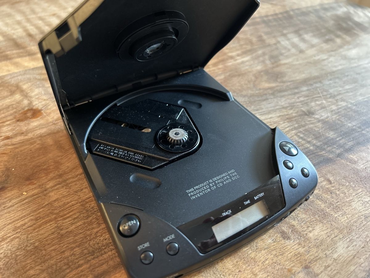 Philips Tragbarer Mediaplayer: Philips Discman mit Zubehör – Gebraucht aus Bern von Carhead 1