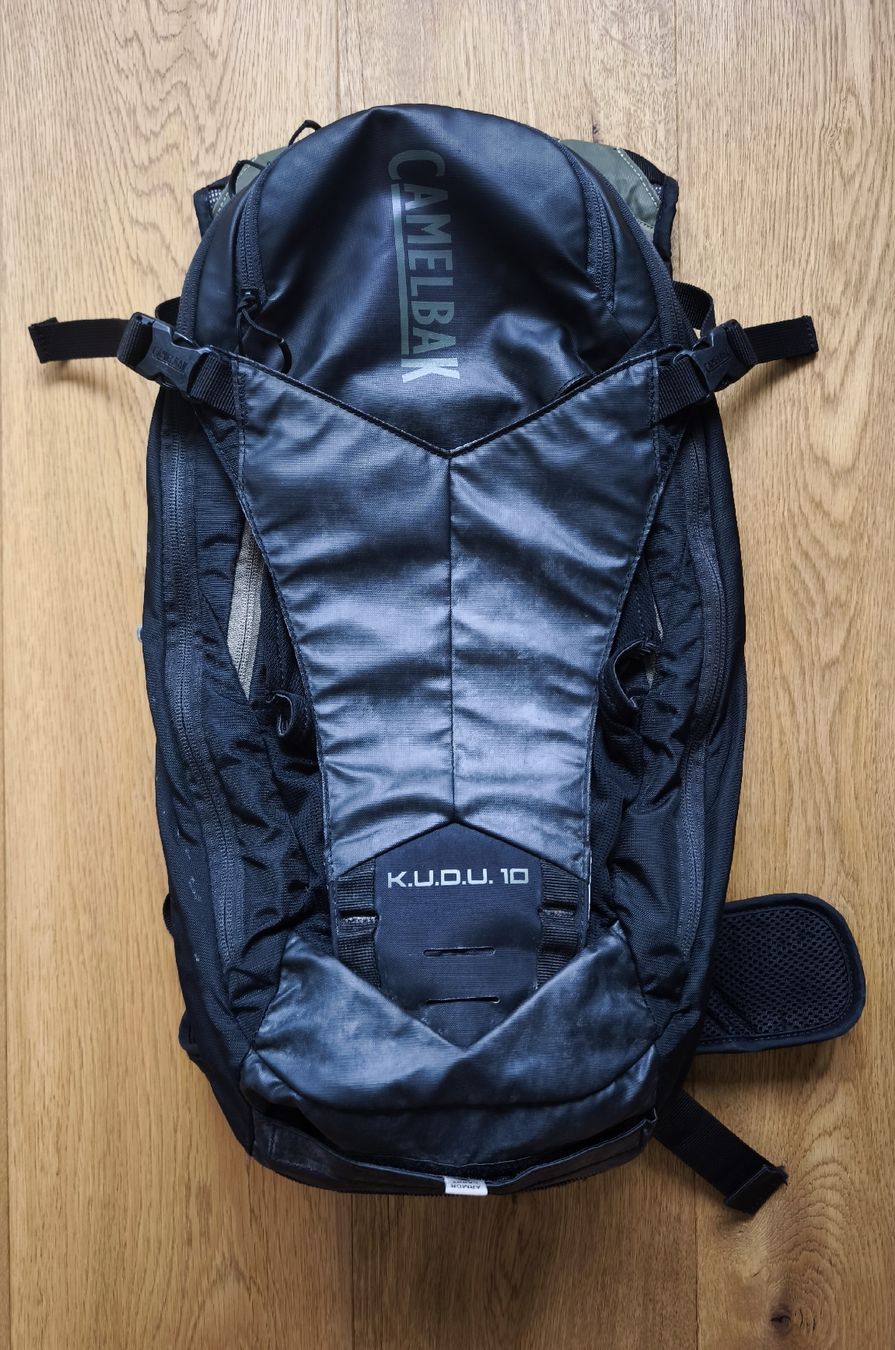 Camelbak Zaini: CAMELBAK Kudu 10 – Usato da Unterägeri venduto da fisch67