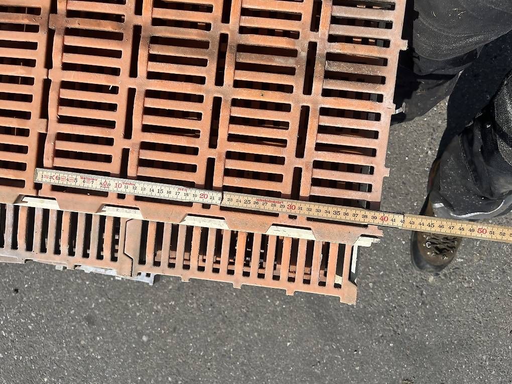Gitter & Roste: Schwemmkanal roste  – Gebraucht aus Römerswil LU von kla_wvc8 3