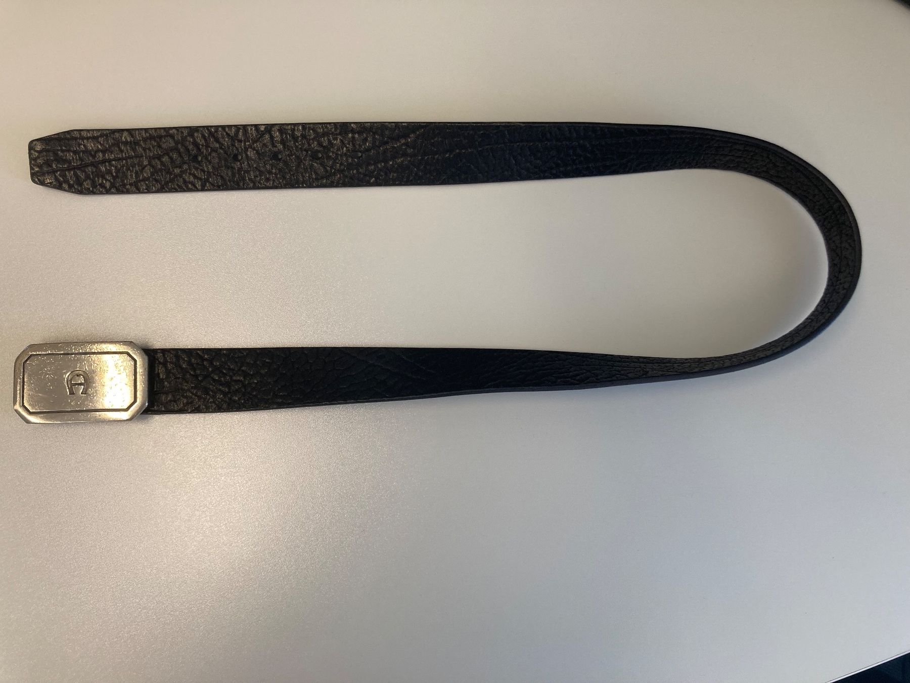 Aigner Gürtel: Aigner Ledergürtel schwarz – Gebraucht aus Thalwil von helvetaki 2