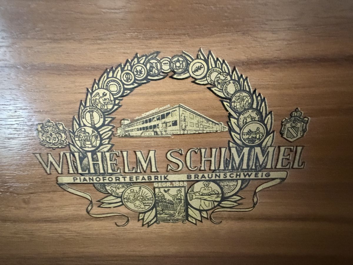 Strumenti musicali: Klavier Schimmel mit Hocker – Usato da Rubigen venduto da Dunjaa 4
