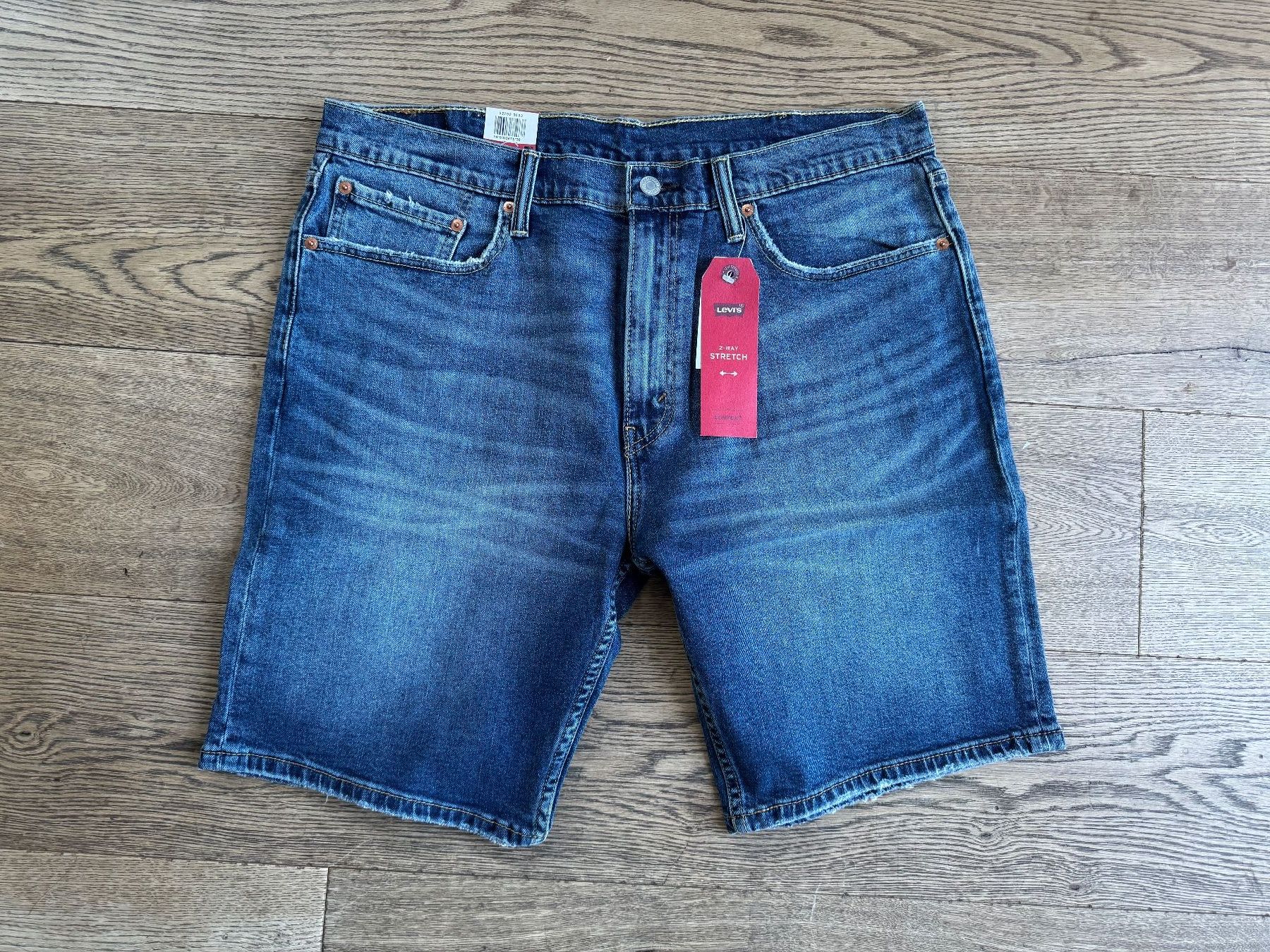 Levi's Jeans: Jeans, Shorts, Levis //NEU// 38 – Usato da Stettfurt venduto da outlet72