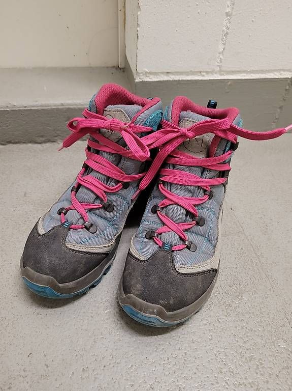Schuhe für Mädchen: Kinderwanderschuhe 46N waterproof (Gr.35) – Gebraucht aus Münchenbuchsee von Lightning11 4