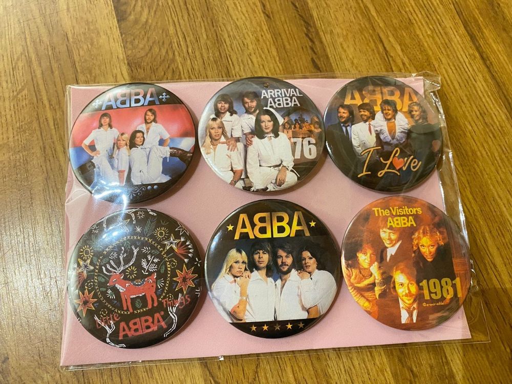 Abba Button Magnet Set (Neu (gemäss Beschreibung)) in Basel für CHF 30. ...