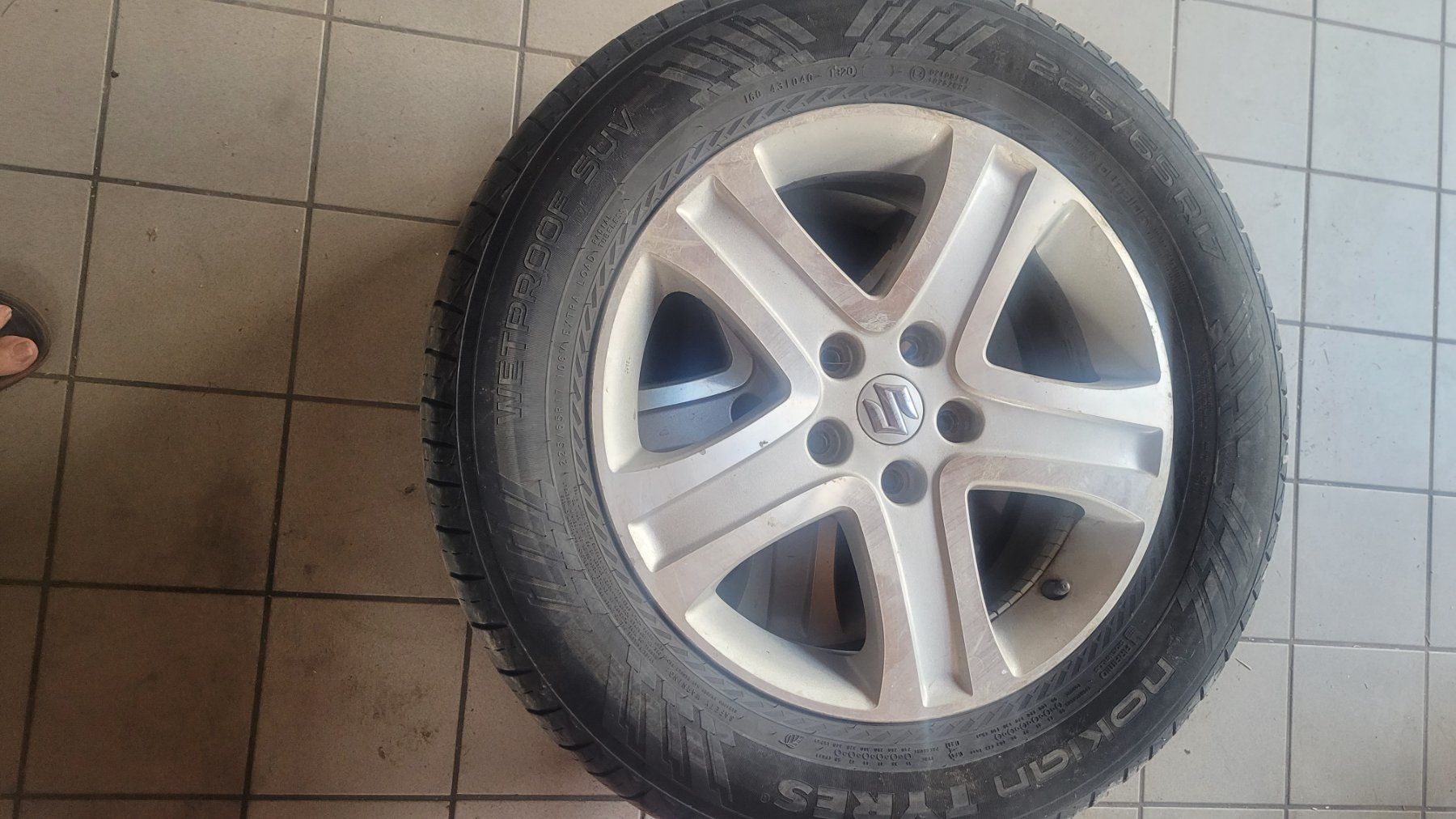 Suzuki Pneus & Kompletträder: Alufelgen – Gebraucht aus Scharans von R93