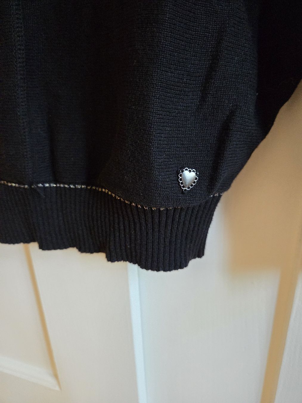 Only Maglioni & Felpe: Only Pullover - Schwarz/Gold - Grösse XS Neuwertig – Nuovo (secondo la descrizione) da Bern venduto da Tashmi_BE 5