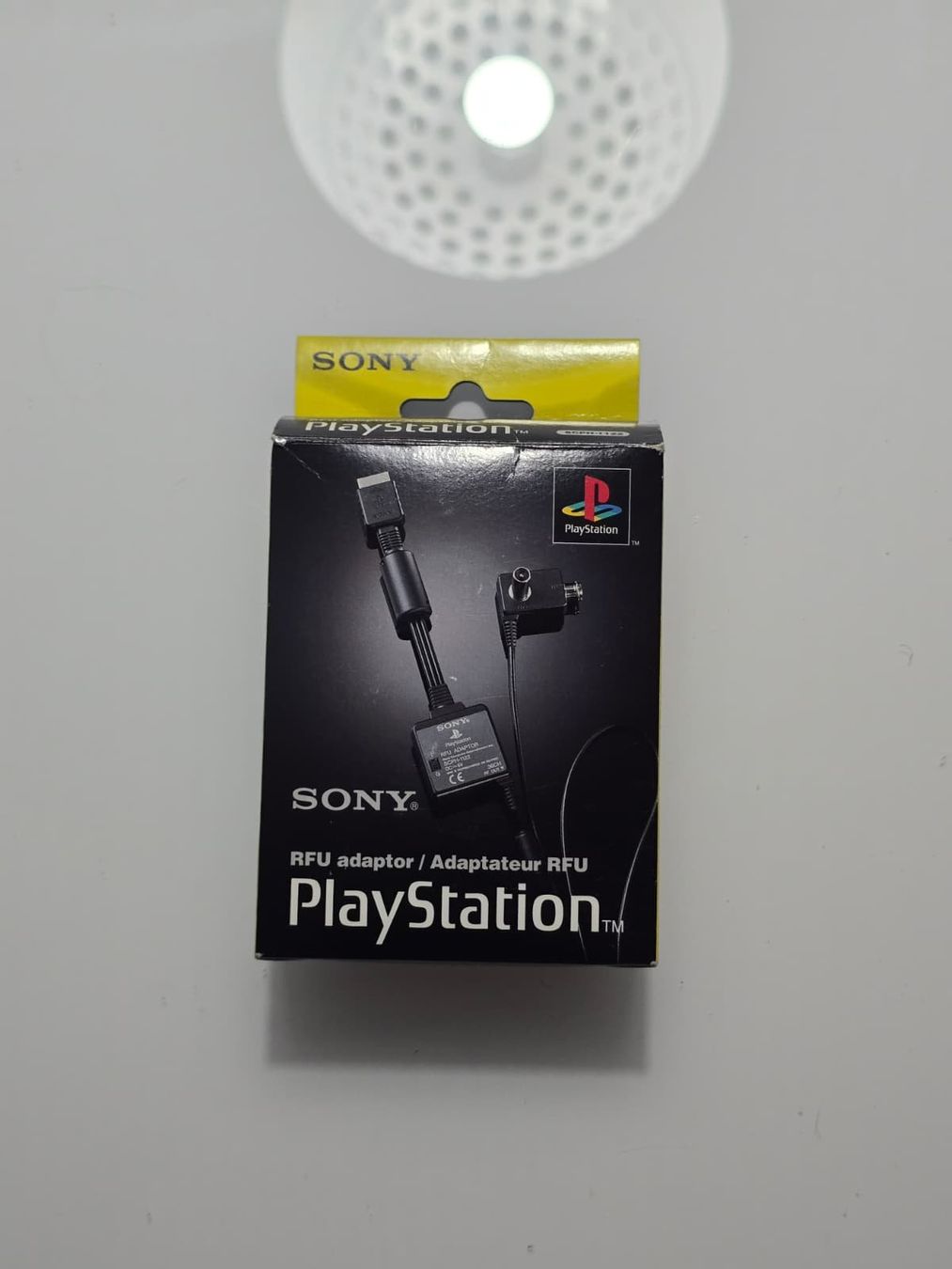 Unità & Adattatore: Sony PlayStation RFU Adapter SCPH-1122 – PS1 / PS2 – Nuovo (secondo la descrizione) da Emmen venduto da SpassBieterBot