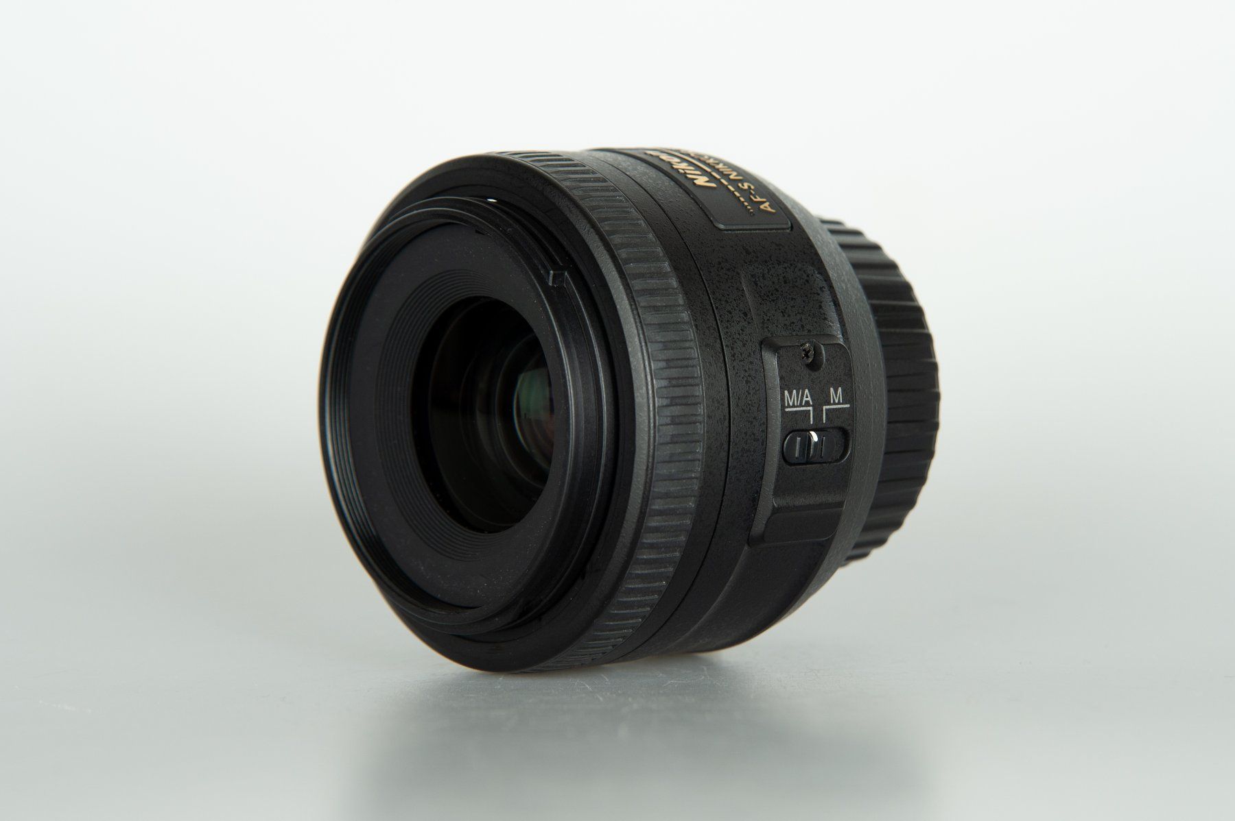 Nikon Obiettivi: Nikon AF-S 35mm 1.8 G DX – Usato da Frauenfeld venduto da foto_winiger_gmbh 1