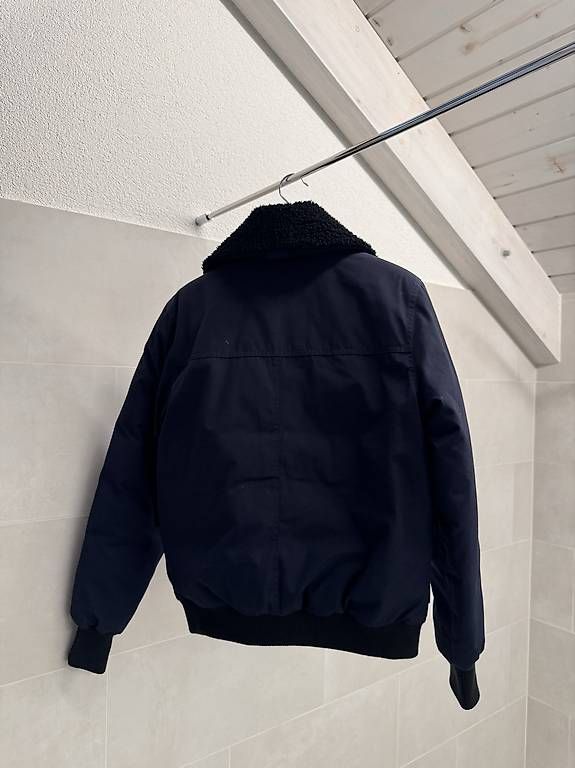 Jacken: Canada Goose Black Label Bomberjacke – Gebraucht aus Bözberg von e_schweizer 1