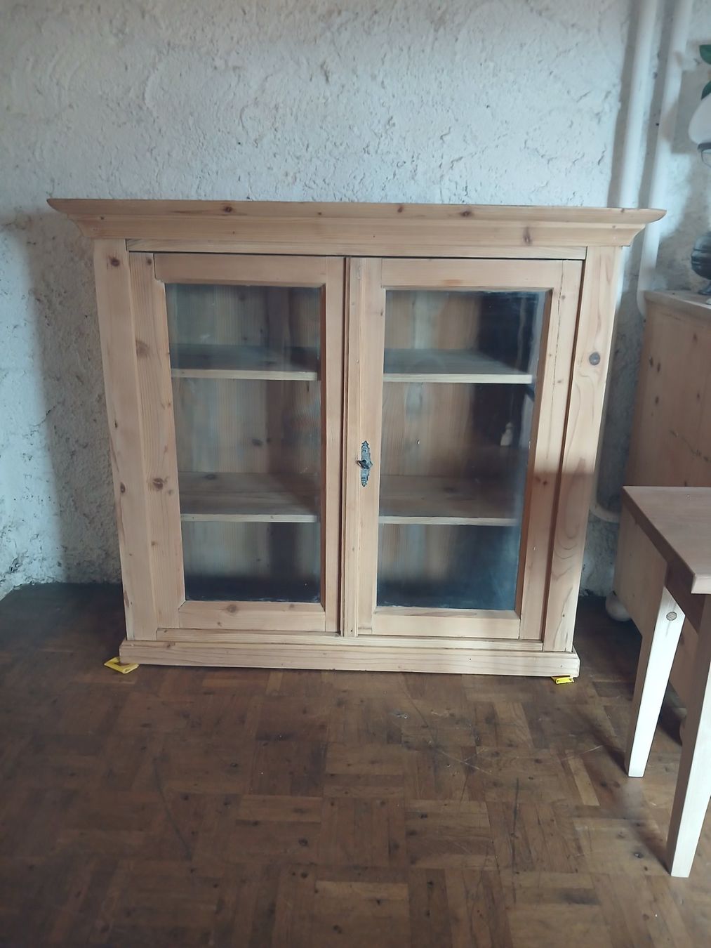Vetrine: Tannenholz Vitrine – Usato da Hagenbuch ZH venduto da bromaer 2