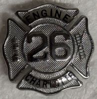 Anstecker der Feuerwehr ("Engine 26") aus Charlotte.