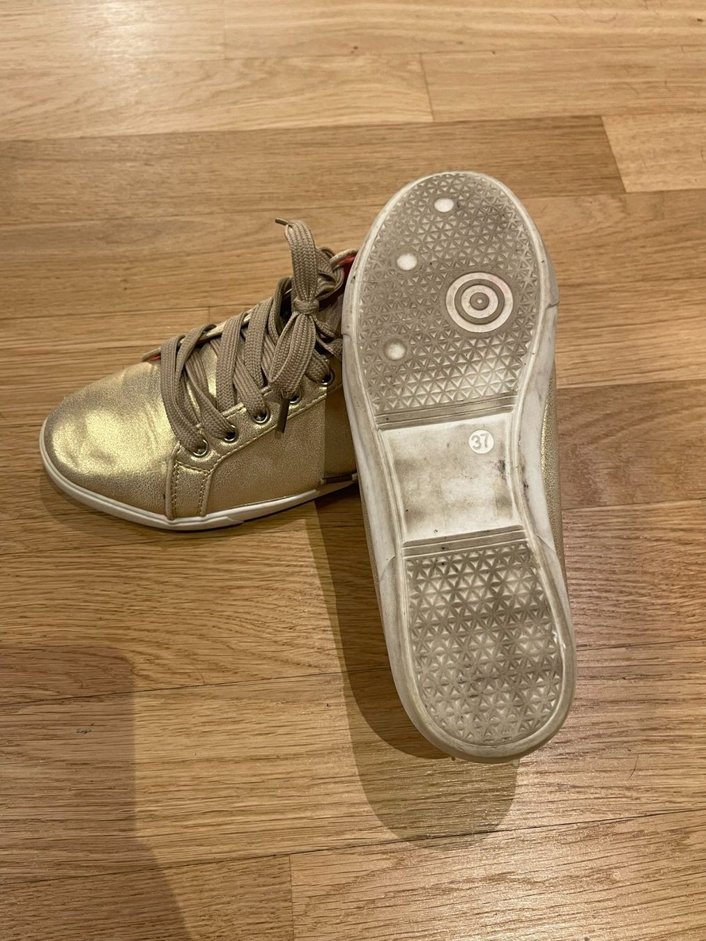 Scarpe da donna: Goldige Damen-Sneaker, Grösse 37 – Usato da Rheineck venduto da FGeissler 4