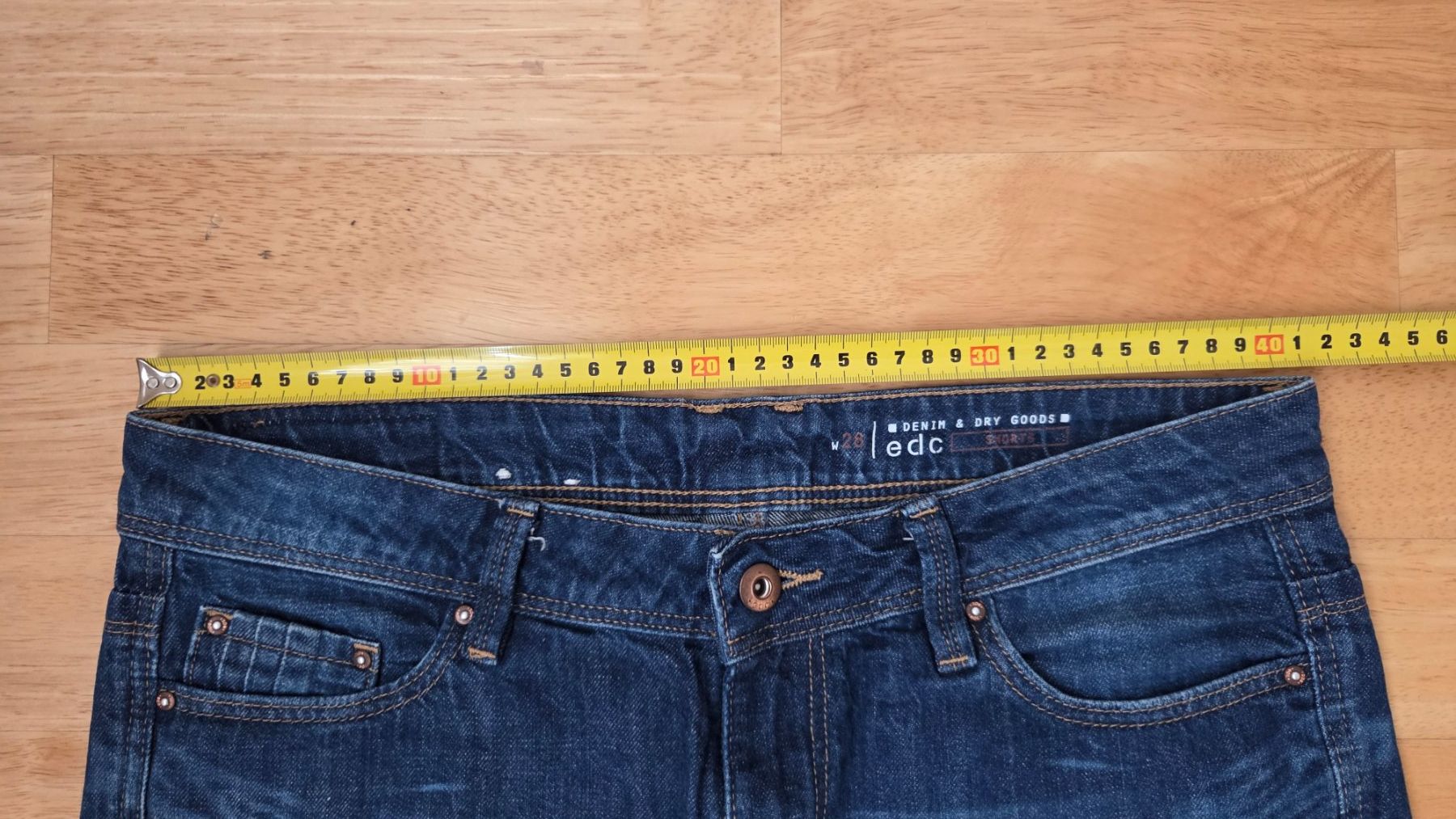 Esprit Jeans: Jeans Shorts Esprit Gr. 28 – Gebraucht aus Fislisbach von Maieriisli25 4
