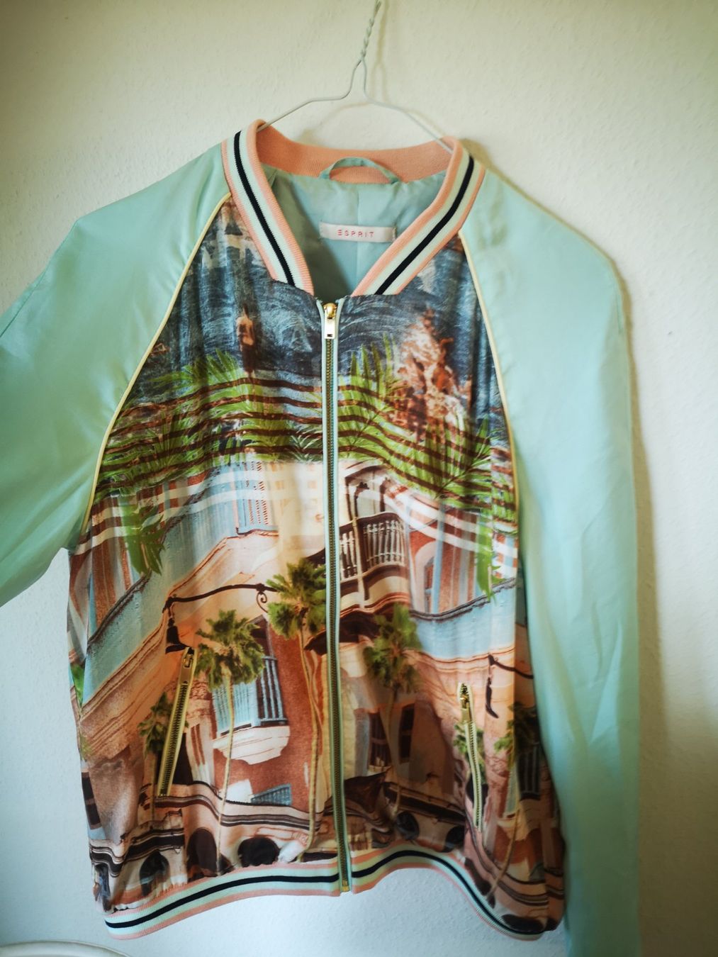 Esprit Giacche: Leichter ESPRIT Jacke Gr.L /40 – Usato da Oberengstringen venduto da dor_f5l6 5