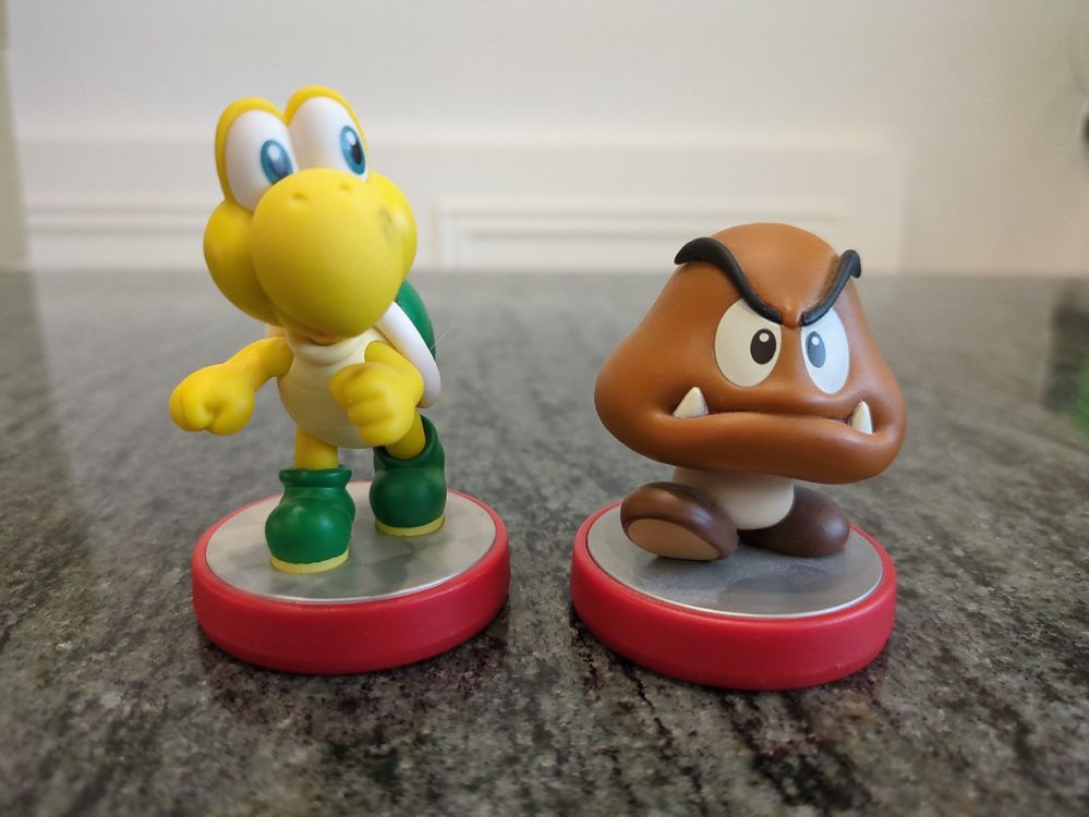 2 Amiibo Figuren: Koopa und Gumba (Gebraucht) in Brunnen für CHF 17 ...