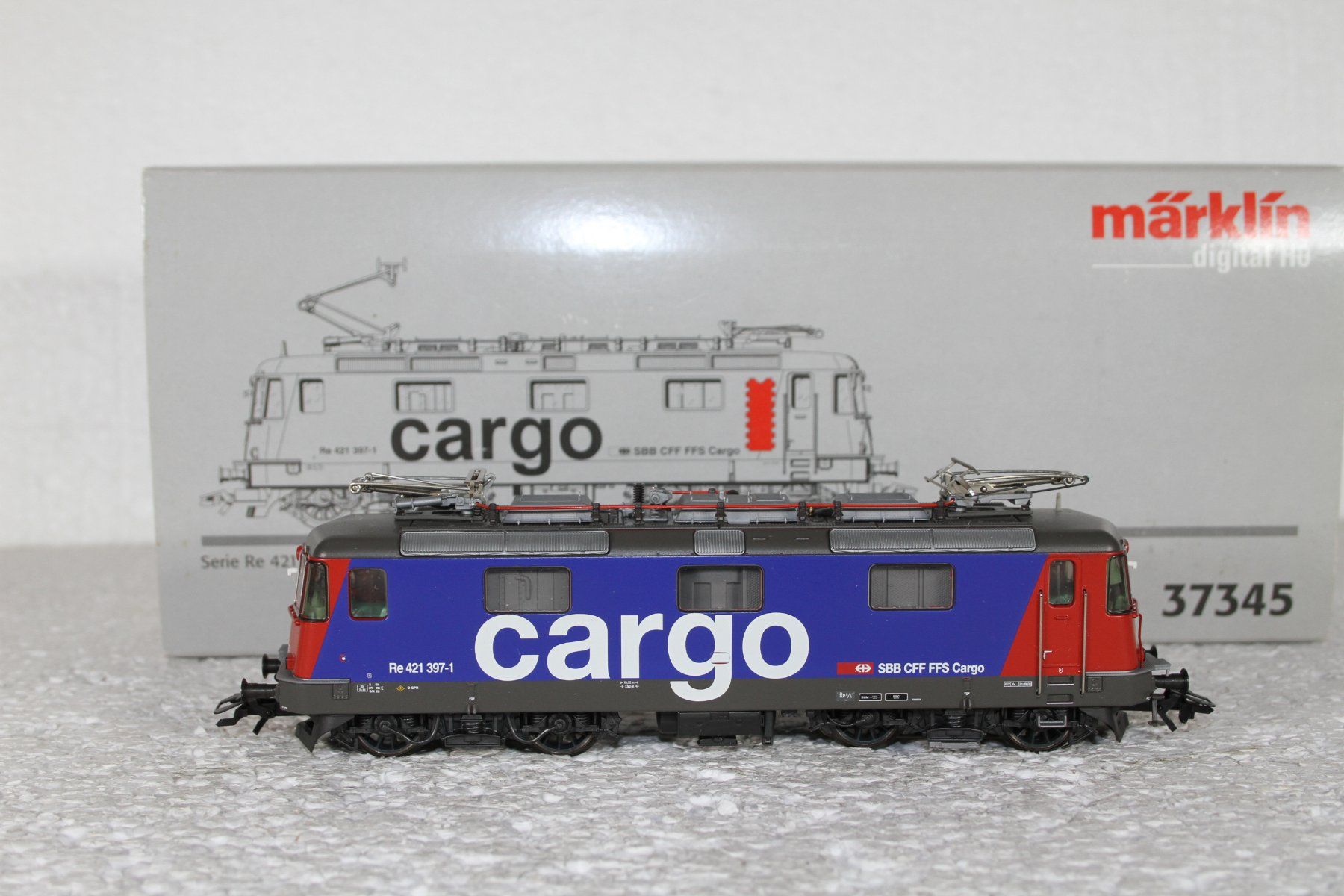 Märklin Modelleisenbahnen: Märklin 37345 SBB Cargo Re 421, Re 4/4 – Neu (gemäss Beschreibung) aus Triesen von cor_62ts