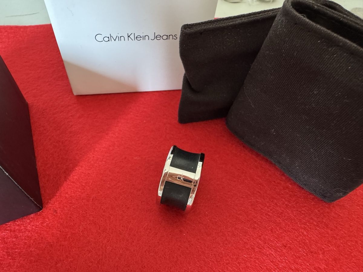 Calvin Klein Anelli: Calvin Klein Ring  – Nuovo (secondo la descrizione) da Lachen SZ venduto da artbyblondangel 2