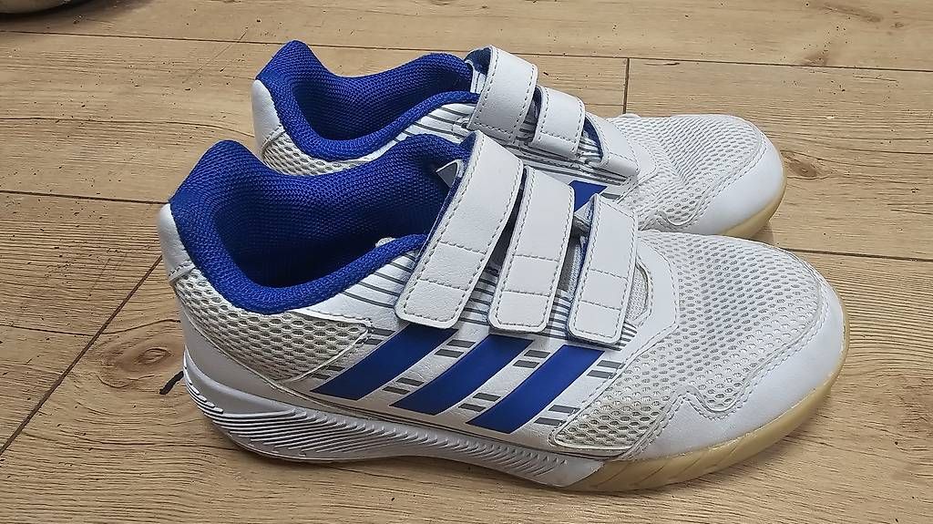 Scarpe per ragazzi: Sneaker Adidas Kinder Gr. 35 – Usato da Baden venduto da Gwaihir35