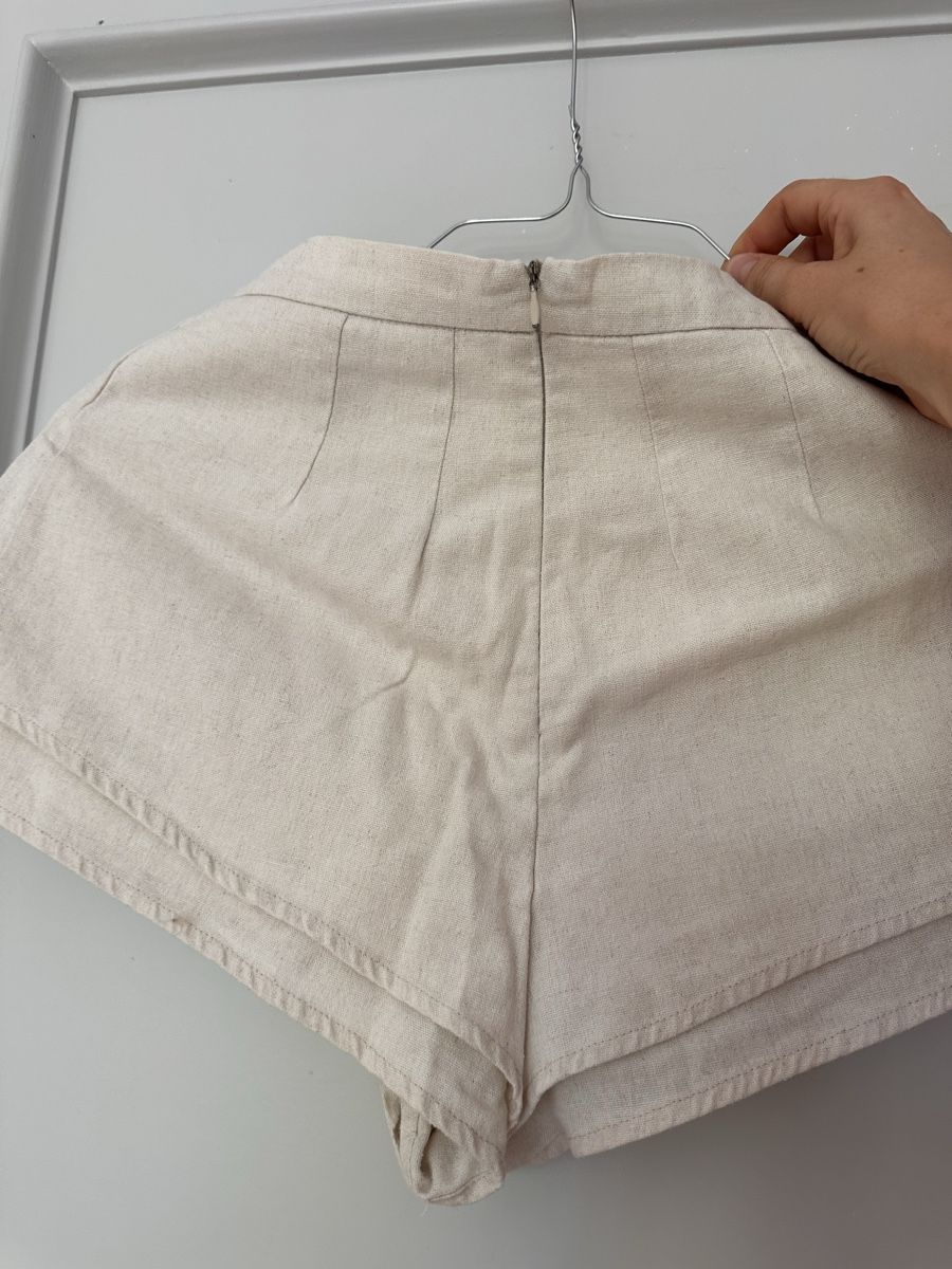Hosen: Leinen Shorts – Gebraucht aus Zürich von sin_q2m2 1