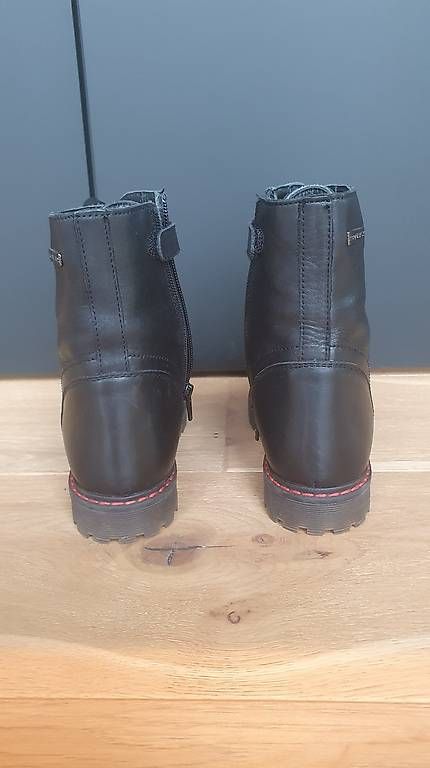 Schuhe für Mädchen: Winterstiefel | Grösse 34 | elegant & wie neu – Gebraucht aus Kirchberg BE von bvonallmen 3