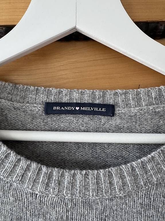Brandy Melville Maglioni & Felpe: Brandy Melville Strickpullover – Usato da St. Gallen venduto da sch_t97h 1