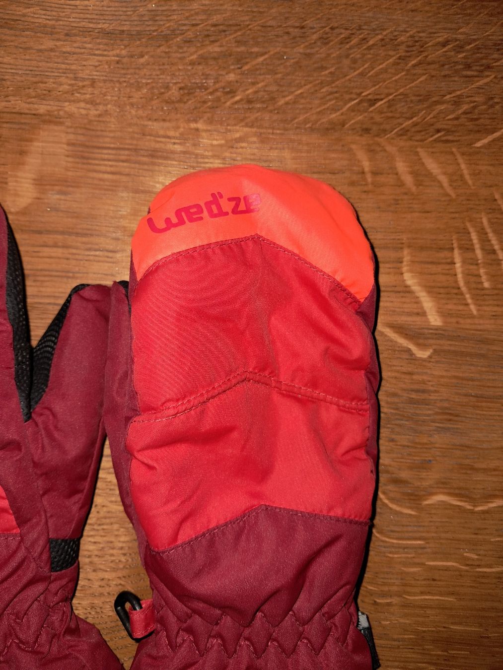 Guanti: Moufles rouge 4-5 ans – Usato da Le locle venduto da juliensaran 1