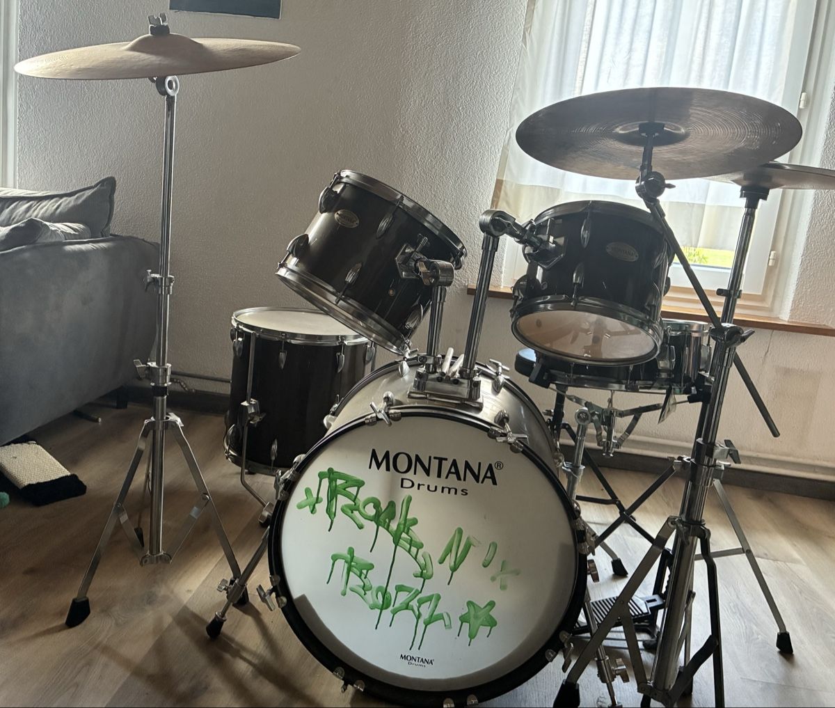 Strumenti musicali: Schlagzeug – Usato da Tägerig venduto da aza_gtm7