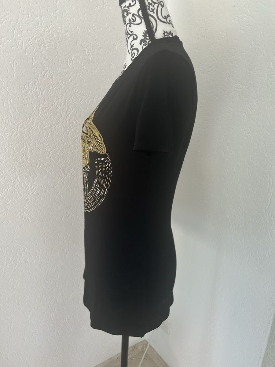 Versace T-shirt: Maglietta VERSACE taglia 38 – Nuovo (secondo la descrizione) da Locarno venduto da Matic04 1