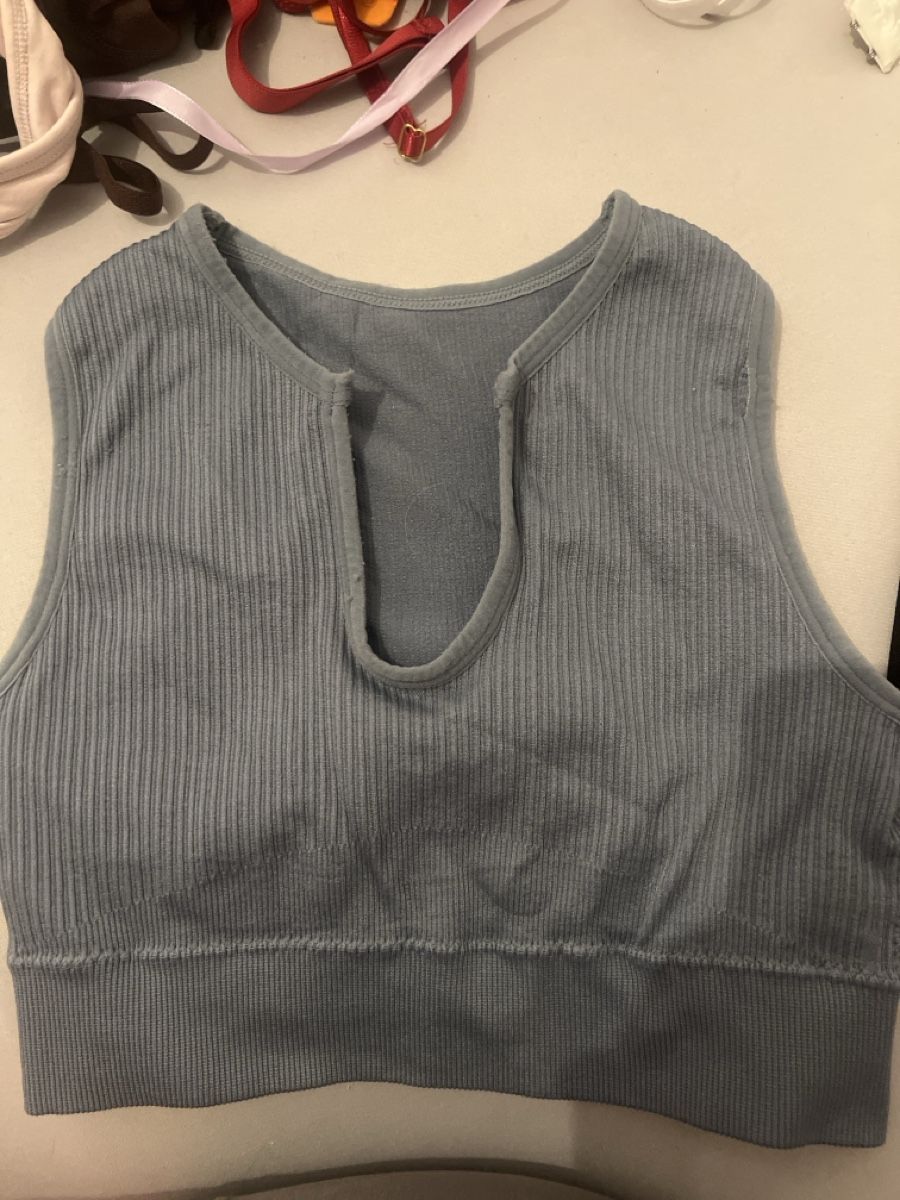 Tops: Crop tops bundle size S/M  – D'occasion à Dietlikon par Luka_Bilic 1