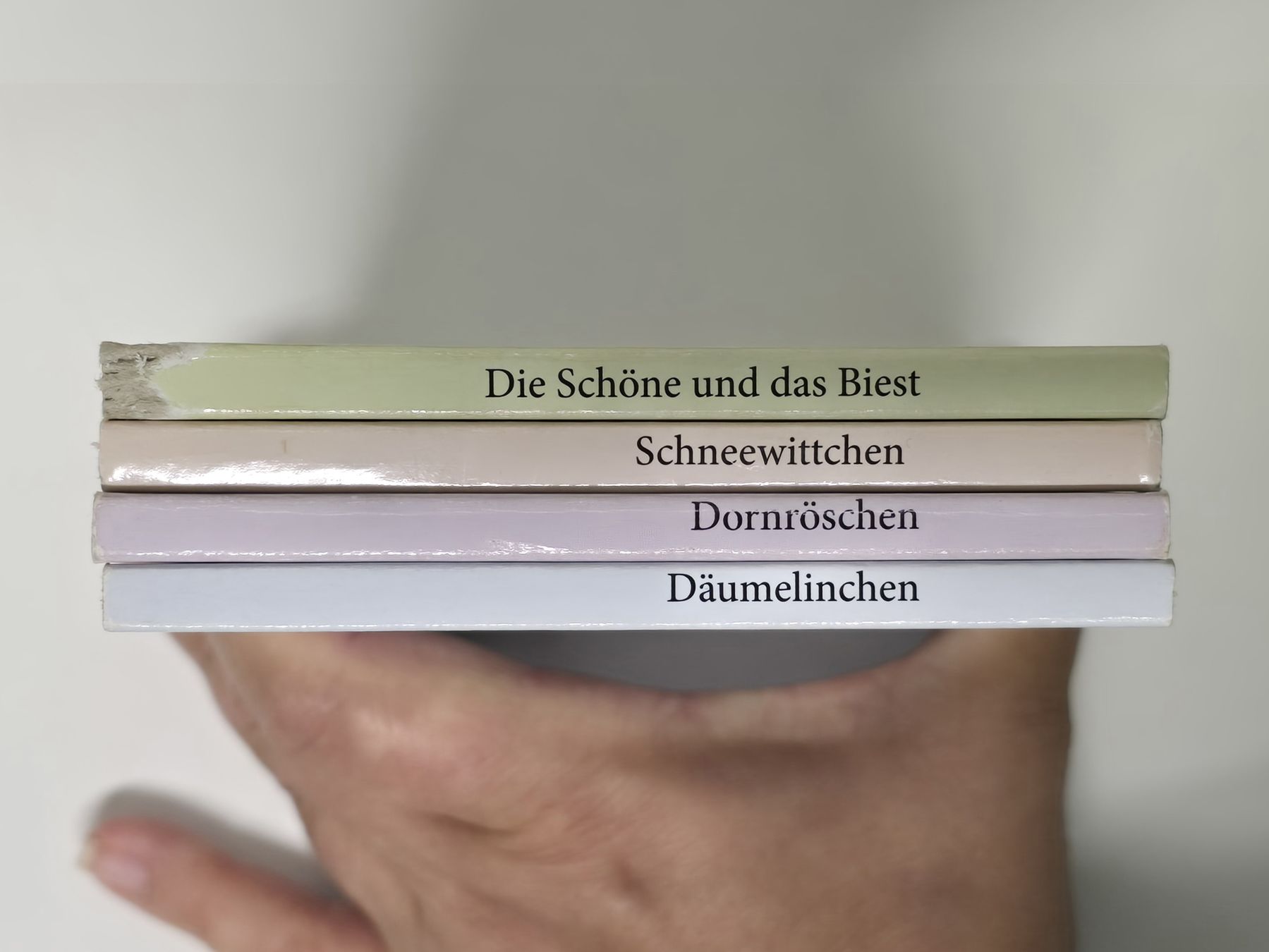 Libri: 4er Set Mini Märchenbücher Pappe Schneewittchen Dornröschen  – Usato da Teufenthal AG venduto da thuzsu 2