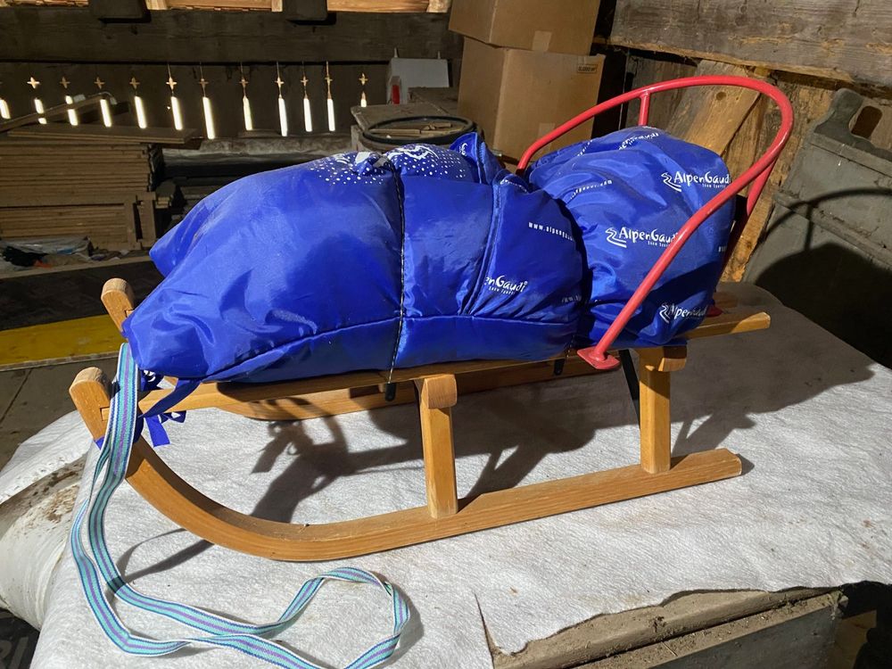 Survival Schlafsack Orange - Wasserdicht & Wärmend - Für Camping & Outdoor-Abenteuer