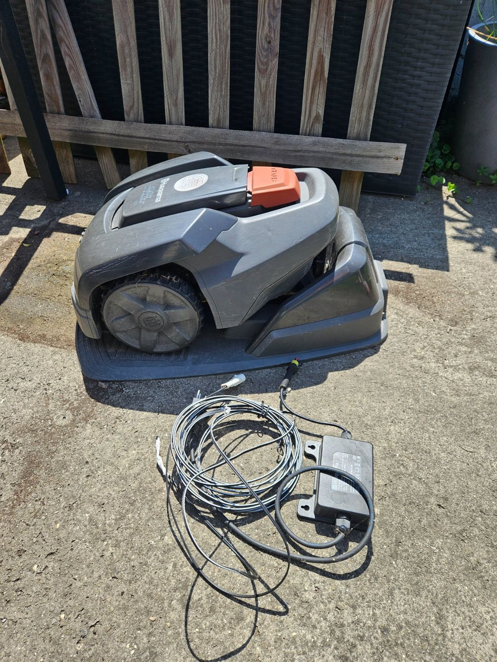 Husqvarna Tagliaerba: Husqvarna Automower 105 – Usato da Meilen venduto da Alain03