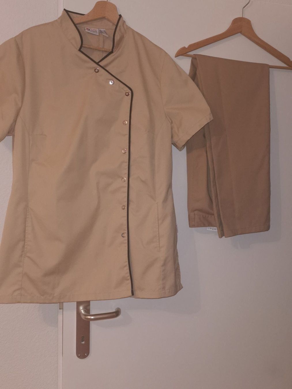 Pantaloni: Massage Hose und Kasack – Nuovo (secondo la descrizione) da Aeschiried venduto da Sweetangels