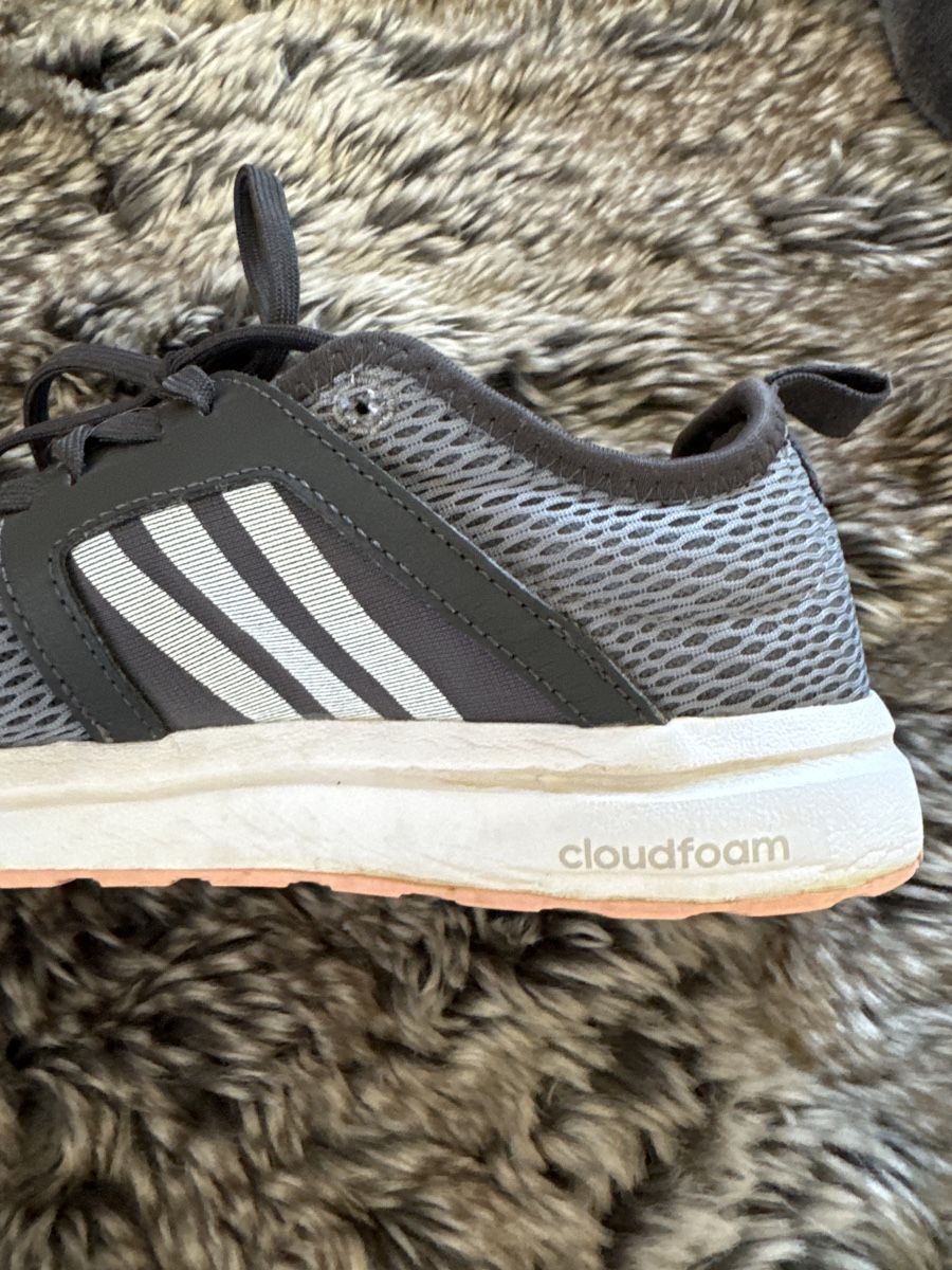 Adidas Damenschuhe: Adidas-Cloudfoam Schuhe (38,5) – Gebraucht aus Vezia von sidu03 8