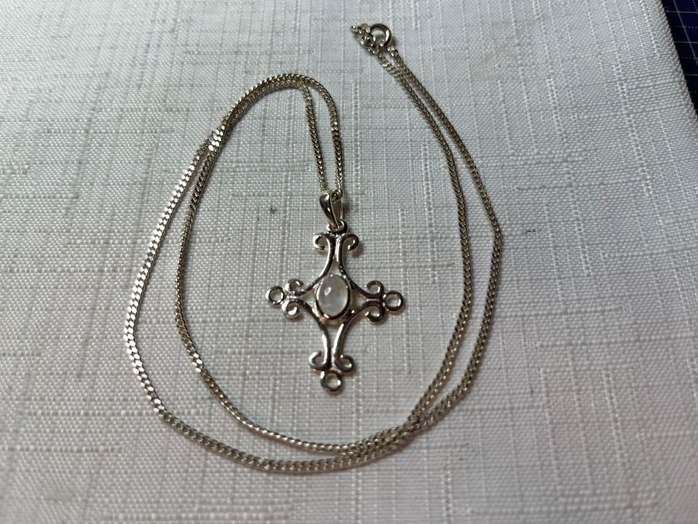 925 Sterlingsilber Mondstein Ohrringe Mit Zinken-Einstellung – 1,8 Cm, Handgefertigt, Für Empfindliche Haut | Perfektes Geschenk