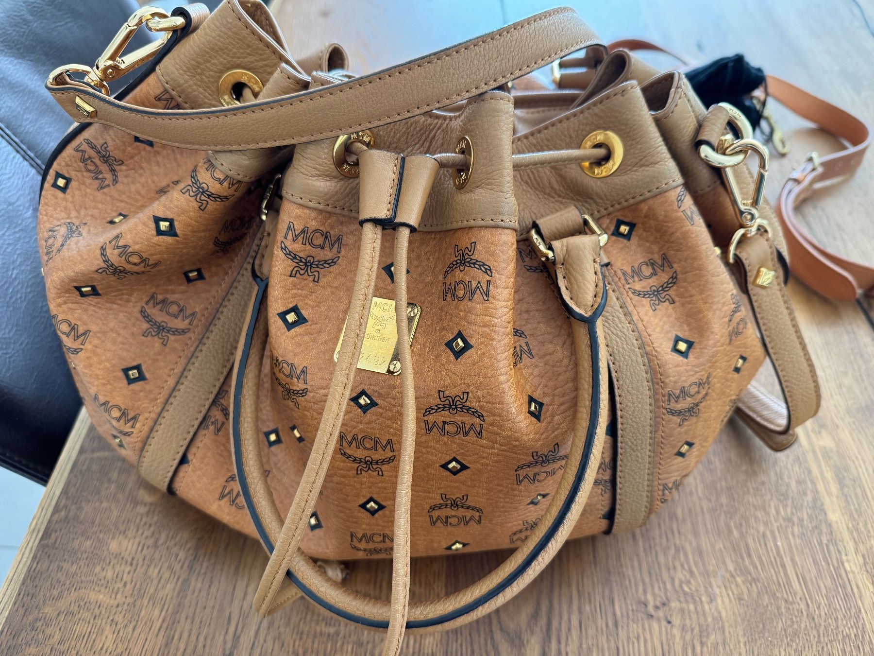 Borse da donna: MCM Beutel – Nuovo (secondo la descrizione) da Therwil venduto da Schnaebeli 7